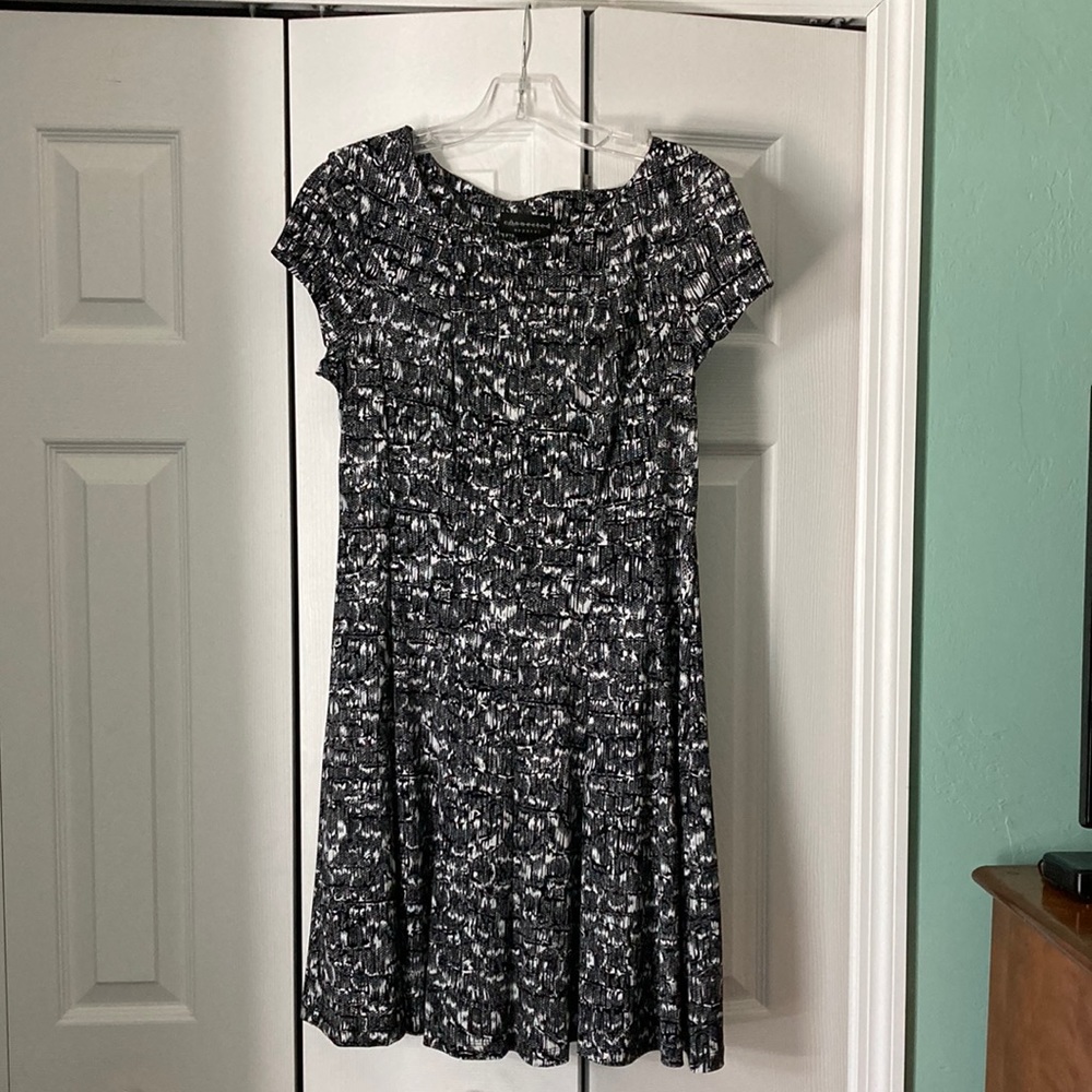 Size 10 black & white dress